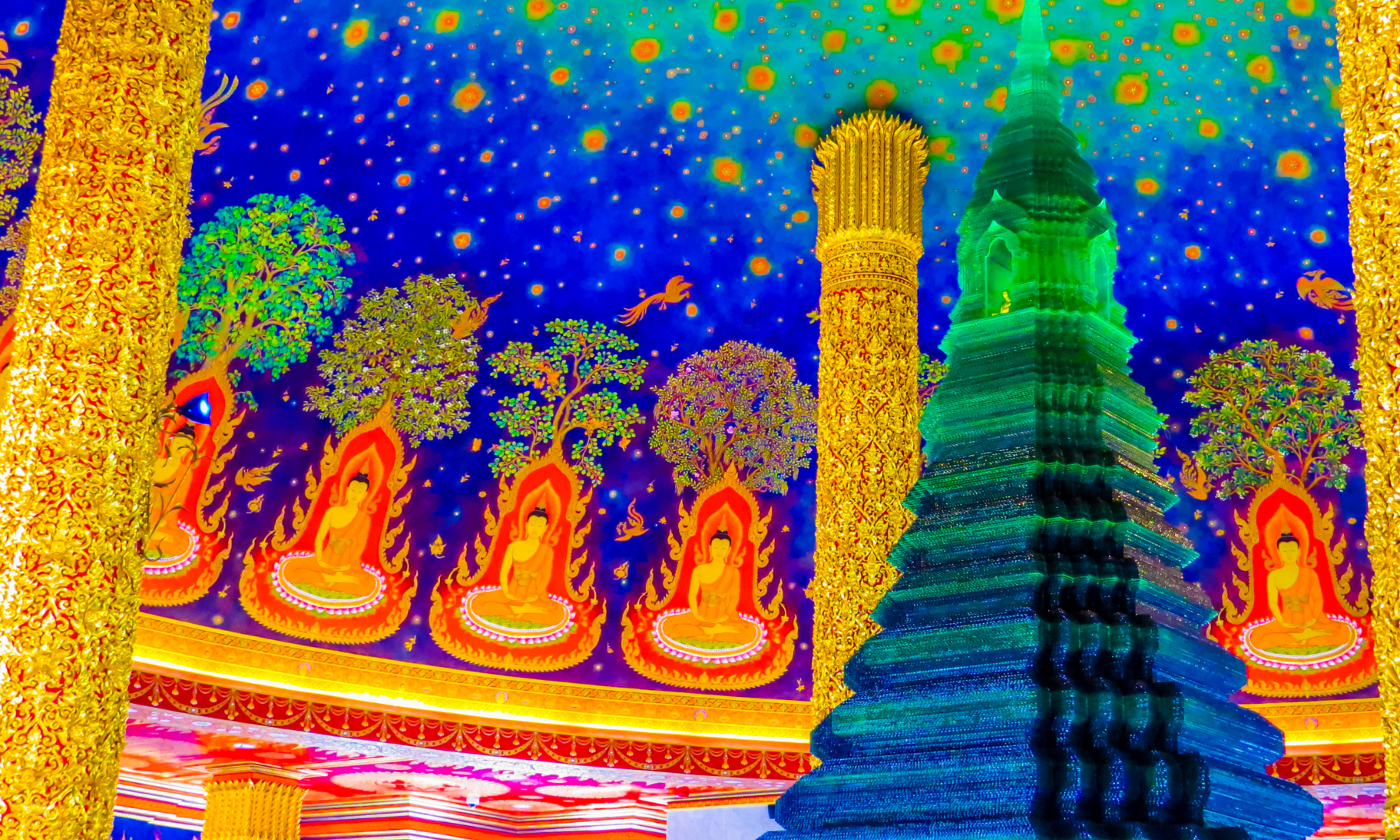 エメラルド色の仏舎利殿がインスタ映え「ワット・パクナム」